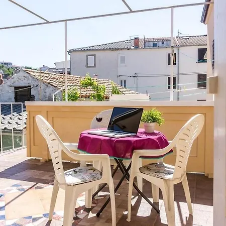 Buza Apartment *