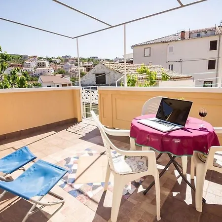 Buza Apartment *